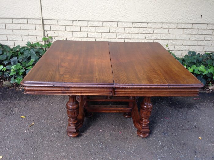 French Oak Table with Gallery Bove (4-6 Seater) - Image 2