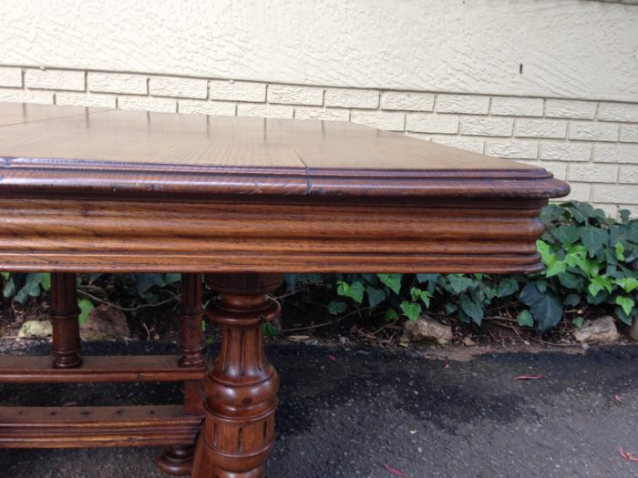 French Oak Table with Gallery Bove (4-6 Seater) - Image 4