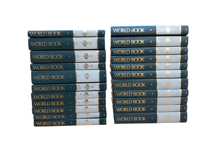 A 20TH Century Set of Twenty Two (22) Volumes of a Complete Set of 1989 World Book Encyclopedia - Number Twenty Two (22) is the Research Guide and Index
