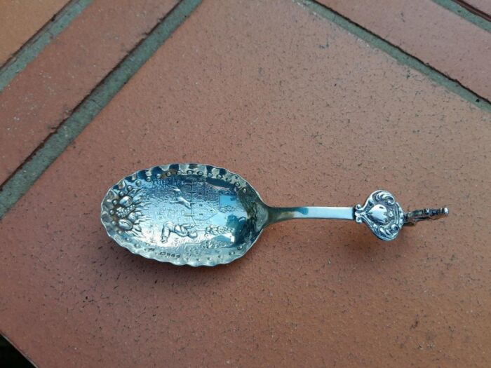 A 20th Century Silver Caddy Spoon 25g weight - Image 3