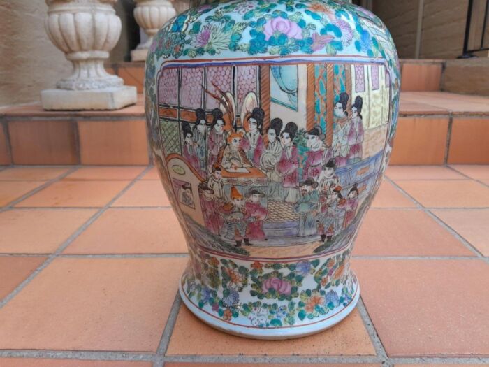 A 20th Century Pair of Chinese Famille Rose Vases / Urns with Covers - Image 8