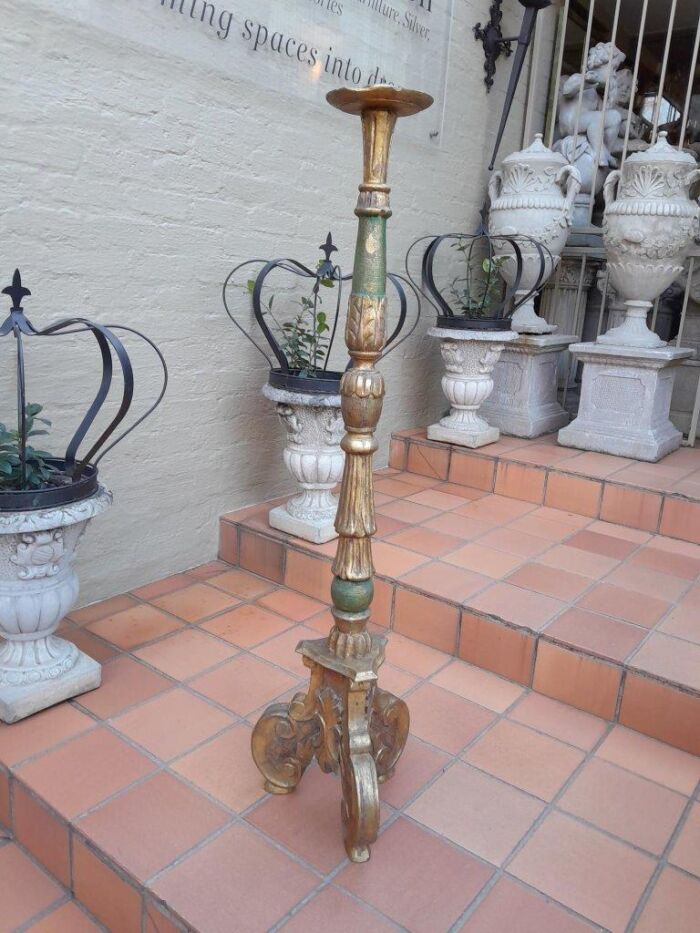 An Early 20th Century Circa 1920 Carved Giltwood Torchiere / Candle Holder For Floor Or Table Décor - Image 4