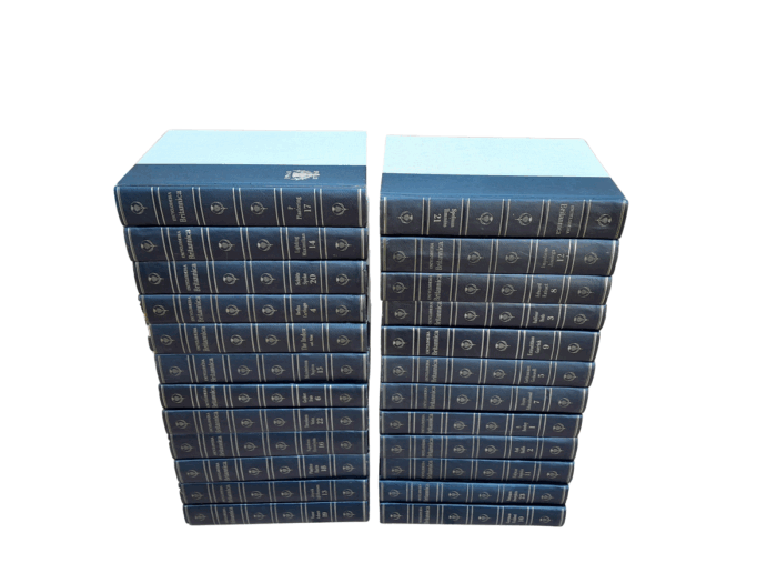 A 20th Century / Circa 1968 Full Set Of 24 Books (23 Books Plus Index) Of Encyclopaedia Britannica