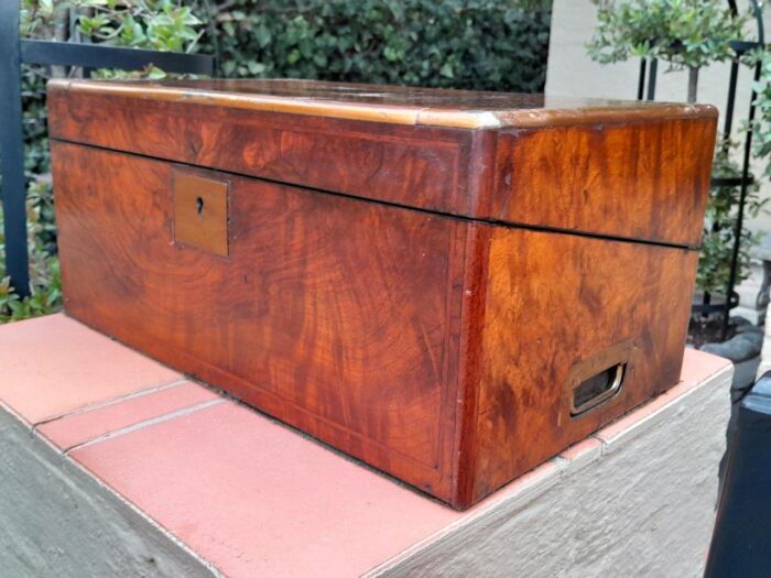 A 19th Century Victorian Campaign Military Rosewood Writing Slope with Brass Handle - Image 5