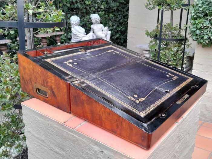 A 19th Century Victorian Campaign Military Rosewood Writing Slope with Brass Handle - Image 8
