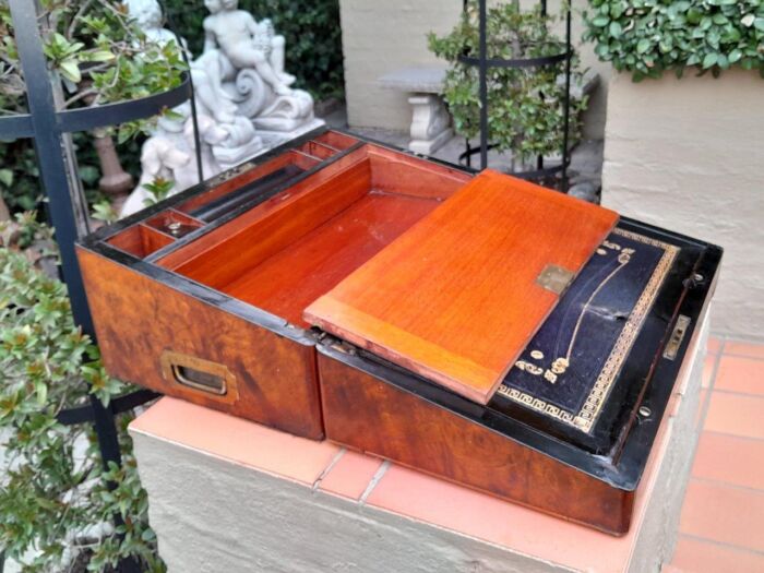 A 19th Century Victorian Campaign Military Rosewood Writing Slope with Brass Handle - Image 10