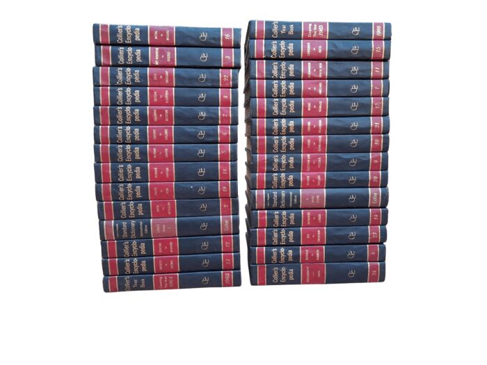 A 20th Century Full Set Of 24 Volumes Of Colliers Encyclopedia Printed In USA With Gilt Lettering, Bibliography And Index