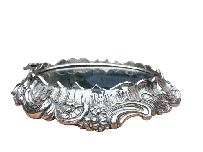A Victorian Electroplated Silver Mirror Plateau Cake Stand