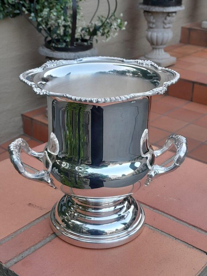A 20th Century Silver-Plate Champagne / Wine Cooler with Handles - Image 3