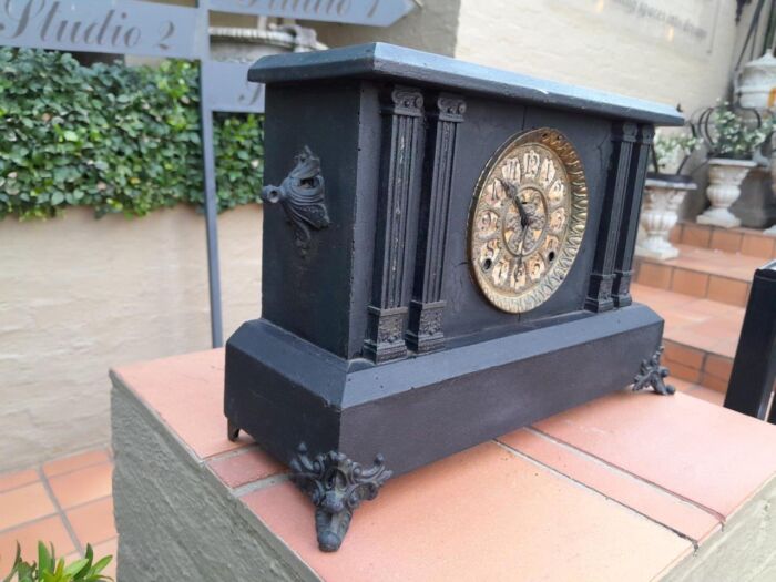 An Antique French Black Slate Clock - Image 3