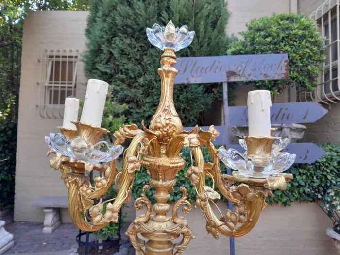 A French Style Brass And Crystal Table Lamp - Image 6