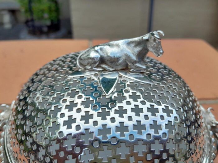 A 20th Century Electroplate Butter Dish With Cow Finial And Animal Handles With Glass Inner - Image 4