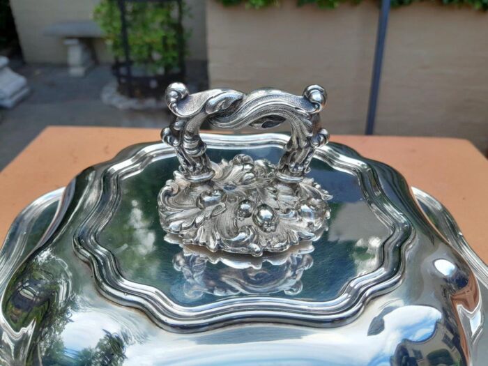 A 20th Century Electroplate Entrée Dish With Cover - Image 4