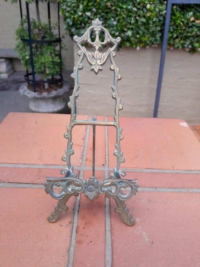 A 20trh Century Pair of Cast Brass Easels - Image 4