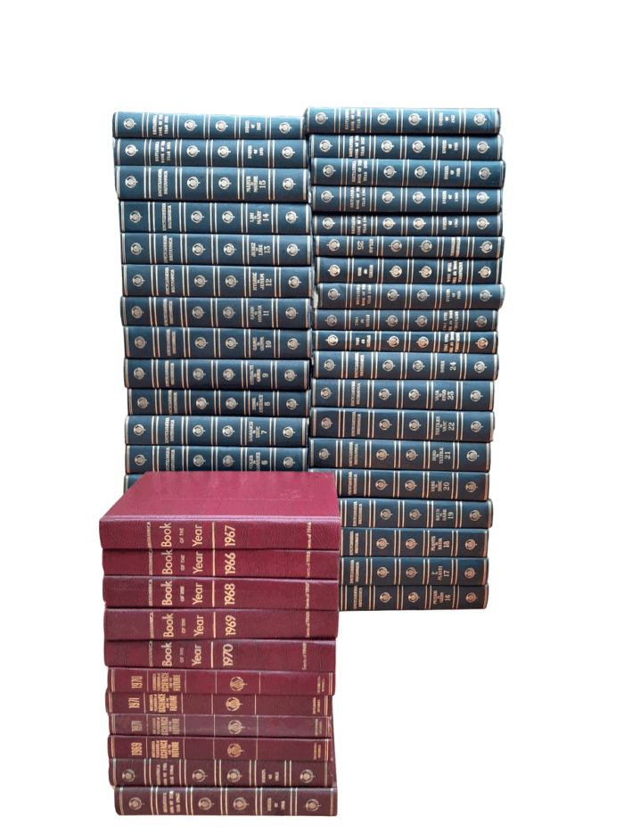 A Mid 20th Circa 1950s Encyclopaedia Brittanica English London Set 0f Volumes 1 to 25 with Additions Ltd