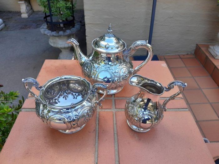 A 20TH Century Victorian Three Piece Tea / Coffee Set - Image 3
