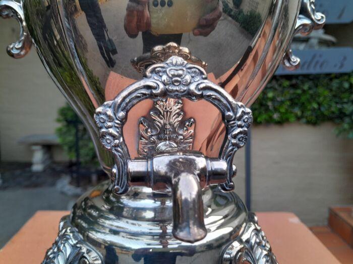 A 20th Century Silver Plate Tea Urn on Stand with Burner - Image 6