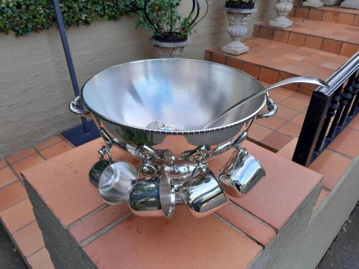 A 20th Century Silver-Plate Punch Bowl With Ladle And Eight Cups - Image 4