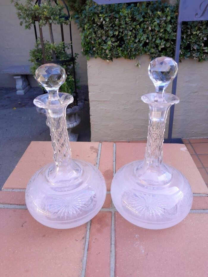 An Antique 19th Century Pair Of Crystal Decanters - Image 3