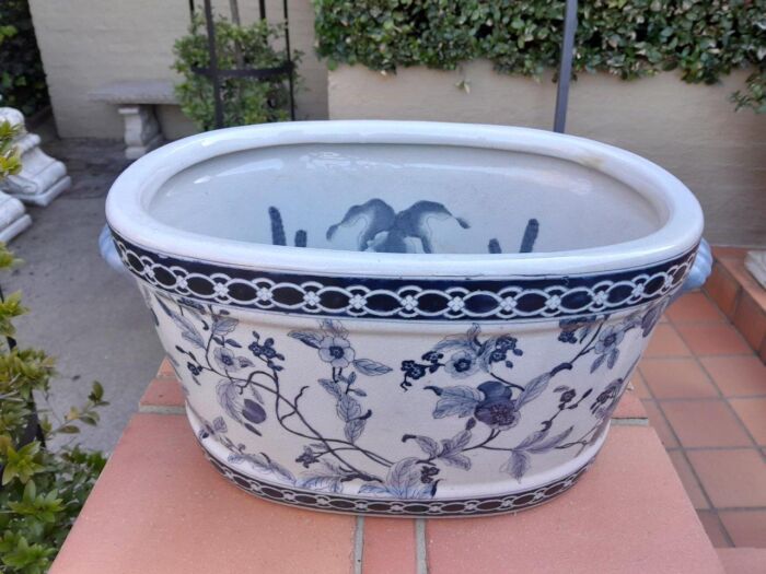 A 20th Century Porcelain Jardiniere - Image 3