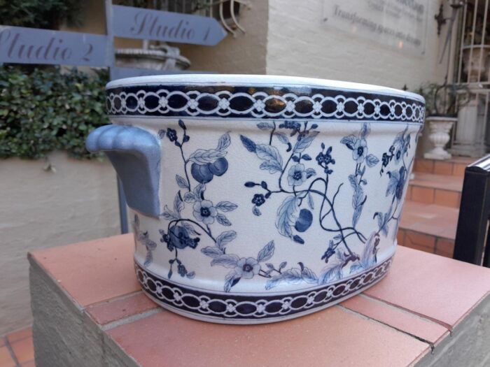 A 20th Century Porcelain Jardiniere - Image 4