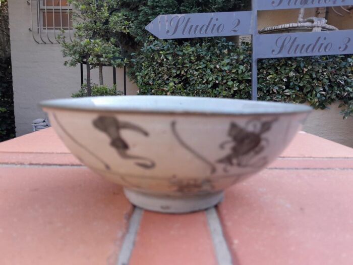An Antique Set Of Two Ming Dynasty ( 1364-1644)Porcelain Bowls  - Image 4