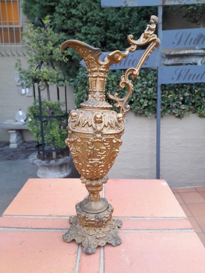 An Antique 19th Century Pair Of Revival Style Gilt Metal Ewers Of Large Proportions - Image 4