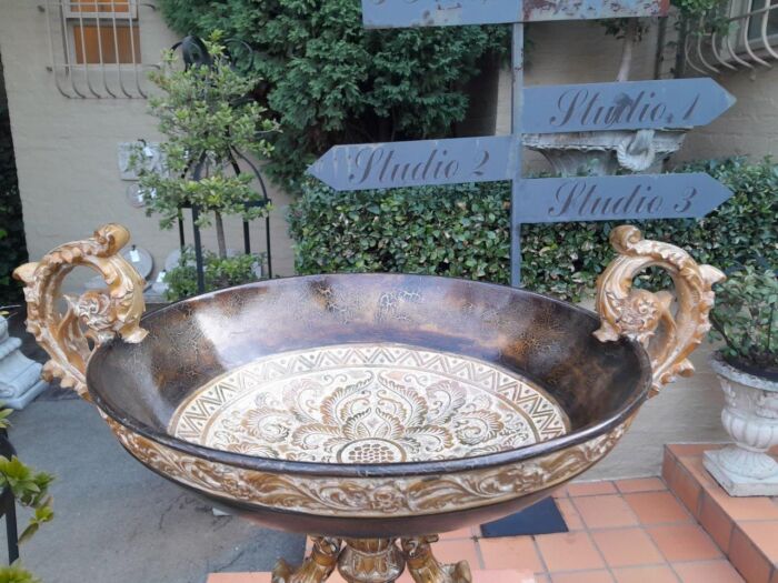 A 20th Century French Style Urn Dimensions - Image 6