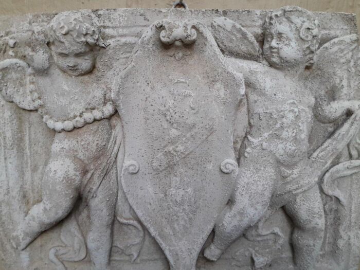 A Concrete Relief Plaque Sculpture With Putti (Cherubs) Holding A Crest - Image 4