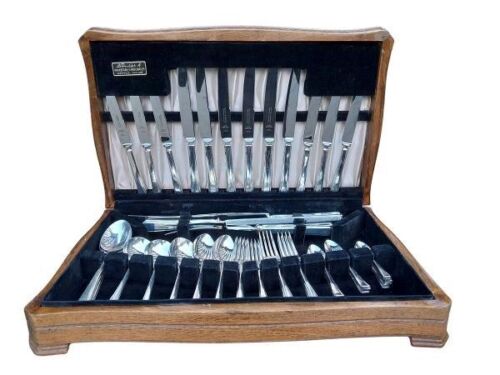 An Electroplate Sheffield / English Cutlery Service In A Canteen