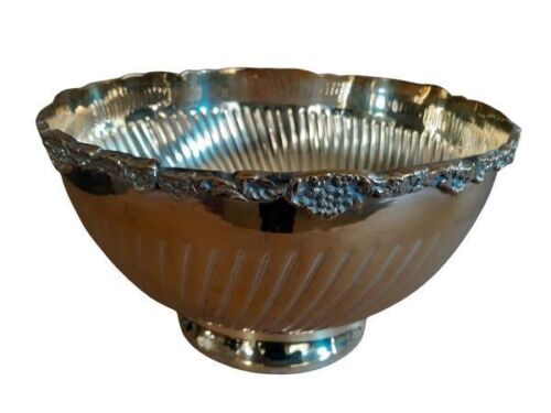 A 20th Century EPNS Fruit/Centre Bowl
