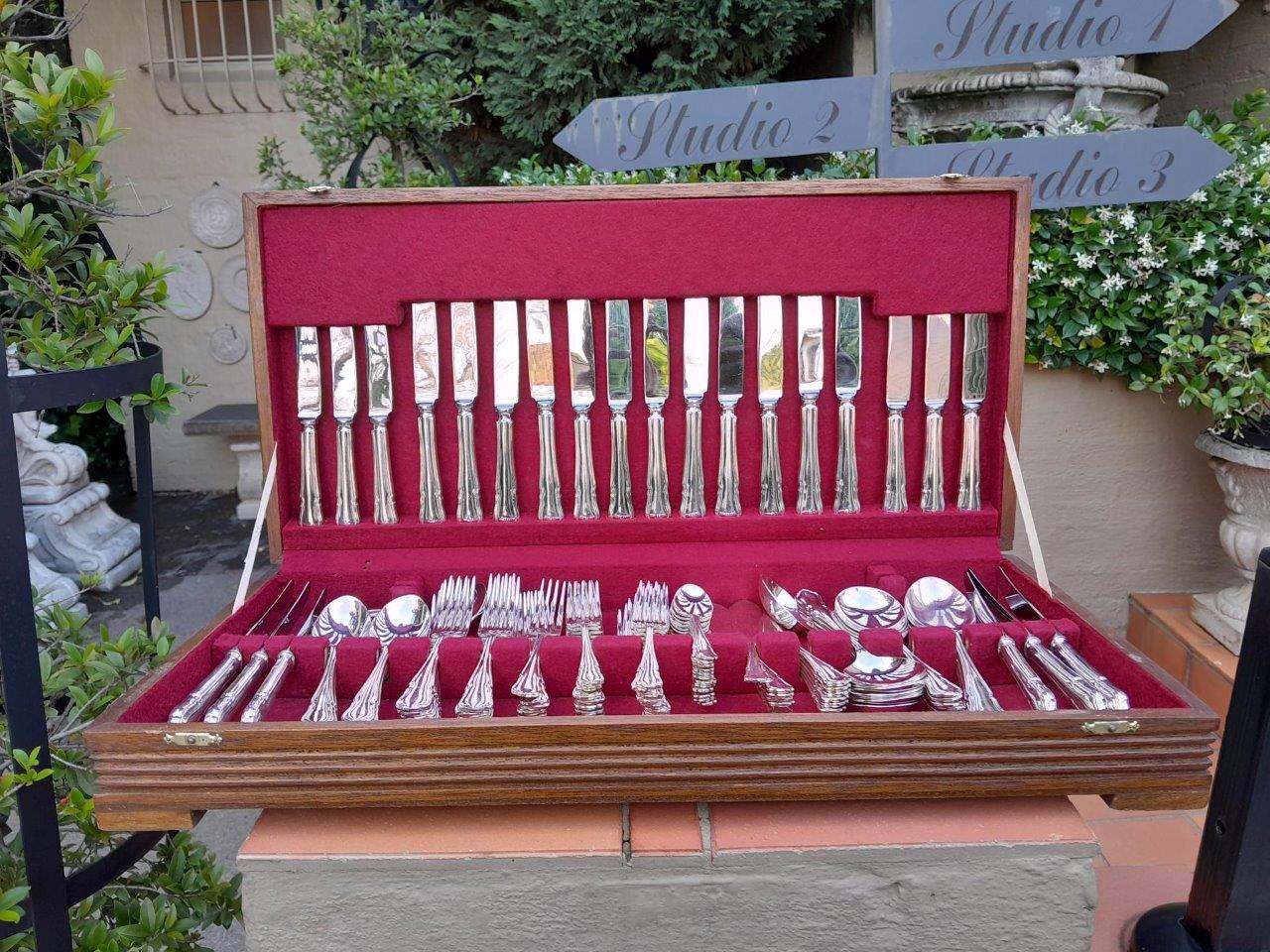 A Twelve Place Eetrite Silver-Plate Cutler Set In Canteen - Image 2