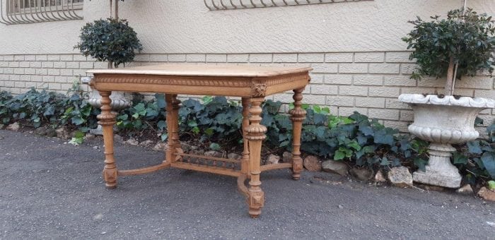 A Jacobean Bleached / Natural Wood Finish Oak Table With Ornate Carvings (4 Seater) - Image 5