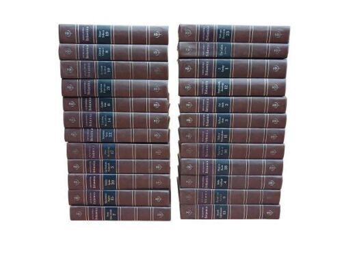 An Circa 1973 Set Of Encyclopedia Brittanica  London Printed In Leather Twenty Three Volumes And Index