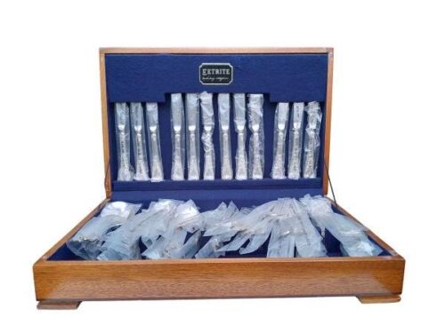 A 20th Century Six Place Setting of Eetrite Silver Plate Cutlery In a Canteen Still in Plastic Sleeves