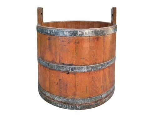 A 19th Century Antique Wooden And Steel Balie With Hangles