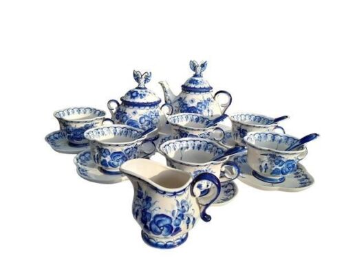 A 20TH Century Twenty Piece Russian Porcelain Tea Set     