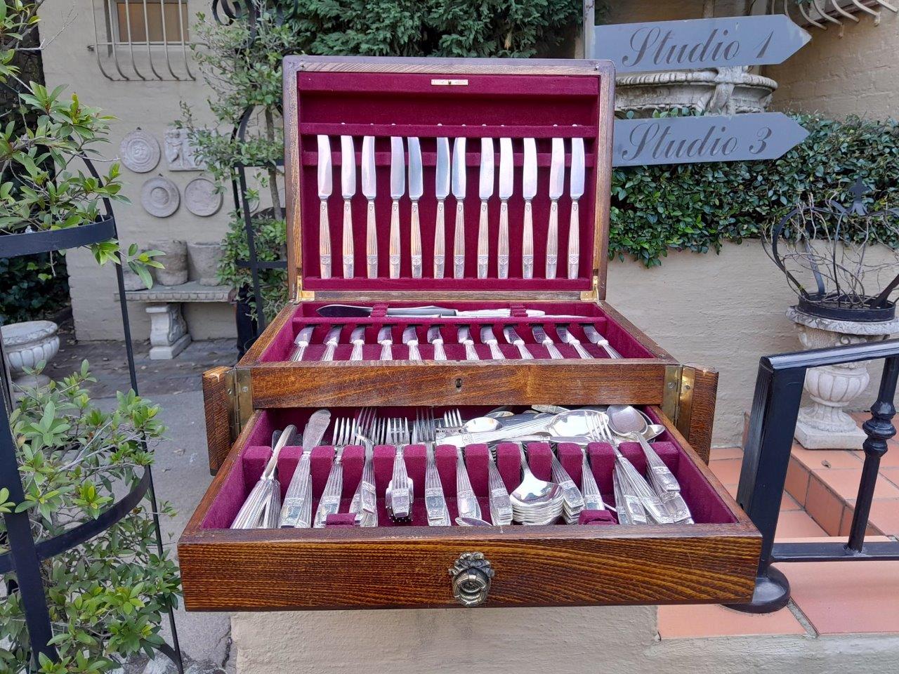 An Elkington Twelve Place Cutlery Set In Canteen Pattern Is Westminster - Image 2