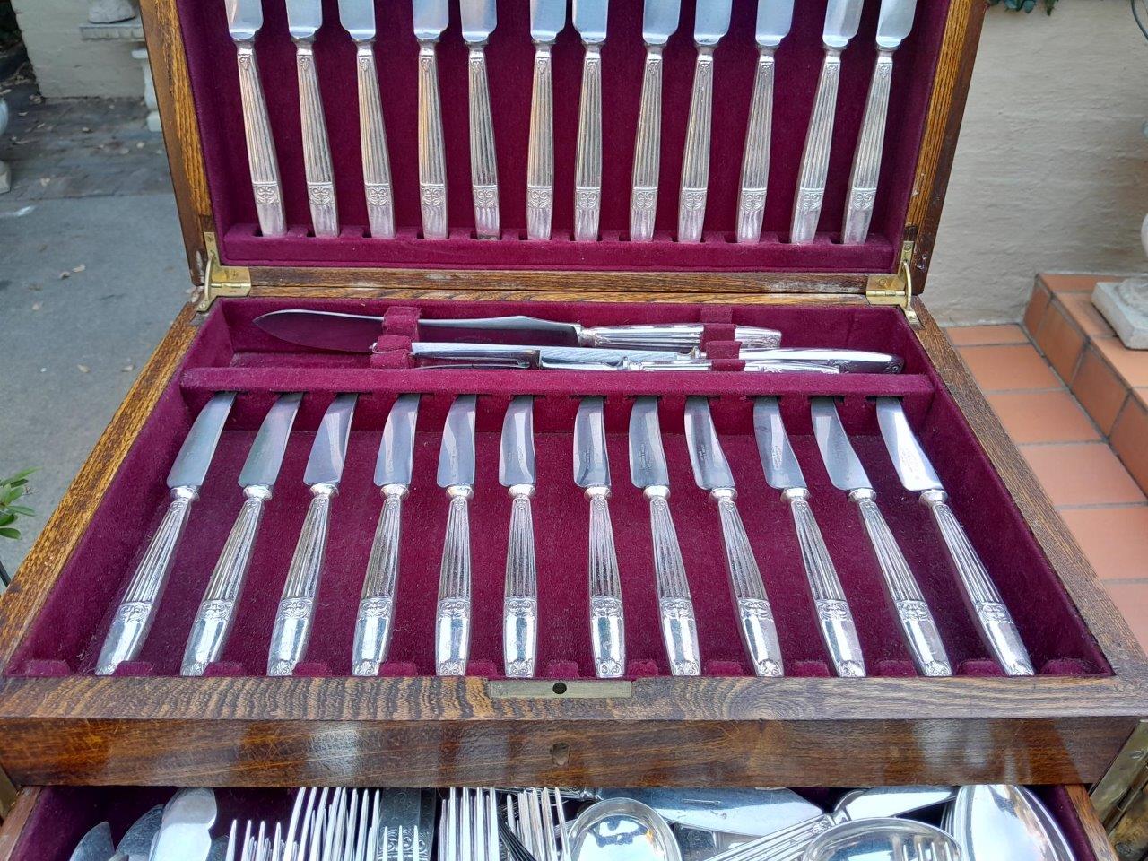 An Elkington Twelve Place Cutlery Set In Canteen Pattern Is Westminster - Image 5