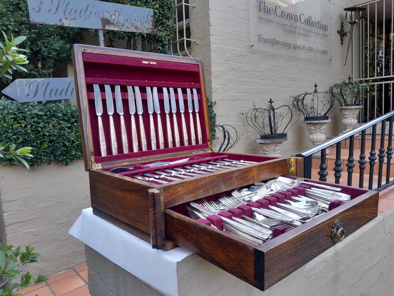 An Elkington Twelve Place Cutlery Set In Canteen Pattern Is Westminster - Image 7
