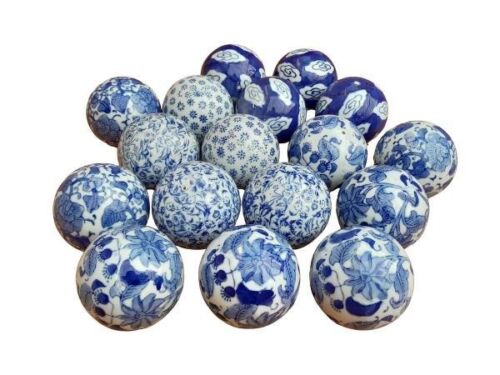 A Collection of Sixteen  /  16 Blue  /  White Ceramic Balls