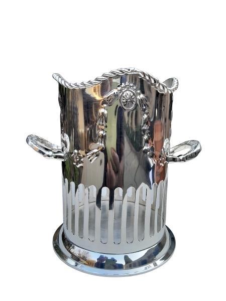 A 20th Century English Silver-Plate Wine Coaster With Two Handles