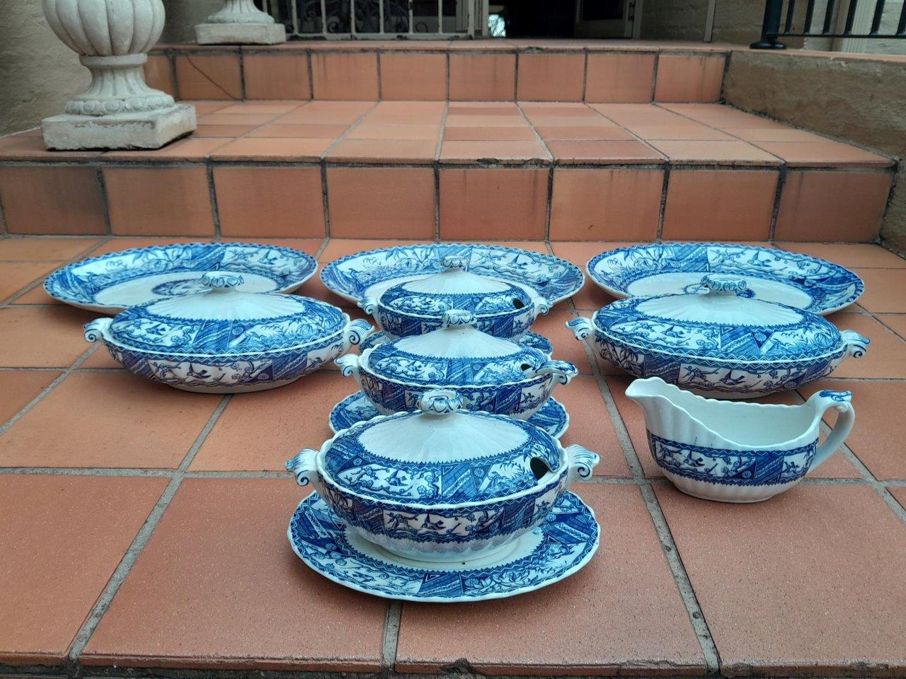 An Antique Set Circa 1880s Gordon Brothers Blue / White Set Or Oriental Pattern Platter And Tureens Comprising (13 Pieces) - Image 2
