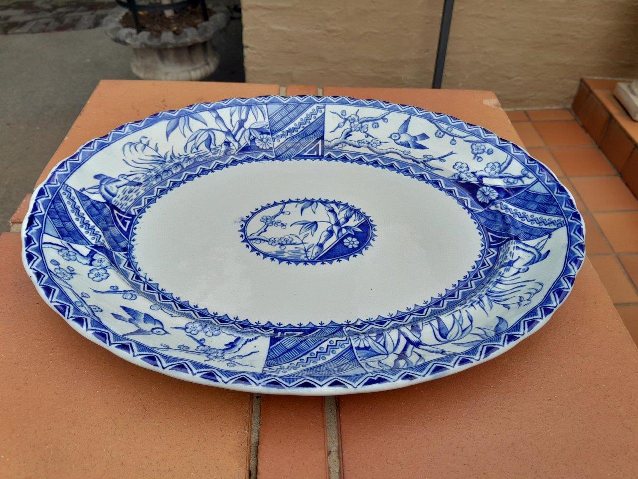 An Antique Set Circa 1880s Gordon Brothers Blue / White Set Or Oriental Pattern Platter And Tureens Comprising (13 Pieces) - Image 11