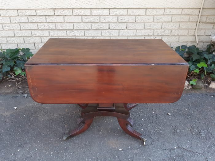Regency Inlaid Mahogany Dropside Breakfast Table with Brass Capped Claw Feet on Castors - Image 3