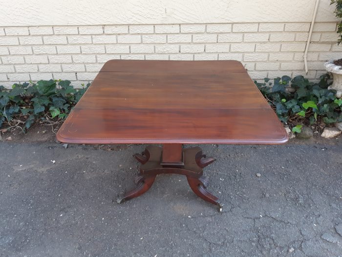 Regency Inlaid Mahogany Dropside Breakfast Table with Brass Capped Claw Feet on Castors - Image 5