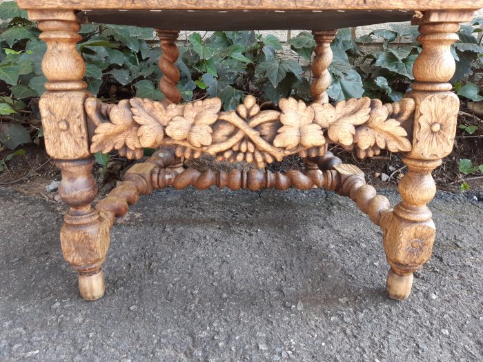 Set of 5 19th-Century Carved Oak Dining Chairs upholstered - Image 13