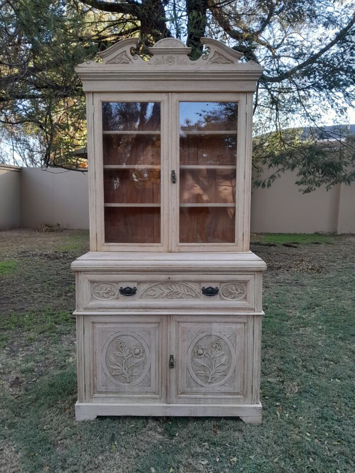 Edwardian Oak Escretoire Bookcase - Image 2
