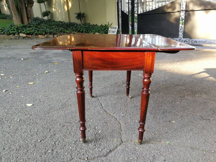 Mahogany Pembroke Drop side Table - Image 5