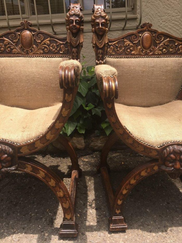 Pair Mid 19th Century Italian Oak Carved Savonarola Chairs, Provenance Heather Lloyd Jones-Westcott, circa 1855 - ND - Image 5